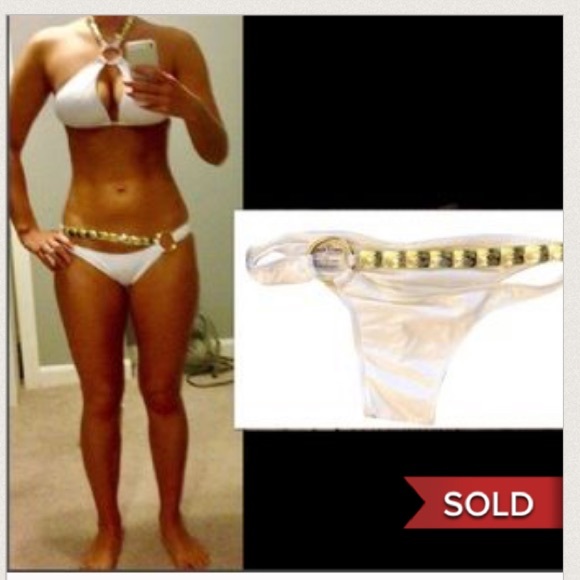 Beach Bunny Other - BEACH BUNNY CHAINLINK PEEK A BOO BOTTOMS